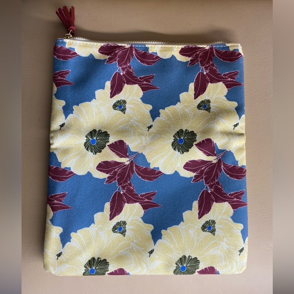Rachel Pally Floral Bloom Reversible Foldable Clutch Purse - Cream, Red & Blue